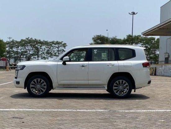 米乐M6平台：JBL高级音响酷路泽LC300车道偏离预(图2)