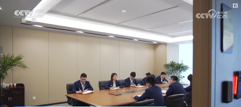 金融活水助力绿色产业蓬勃发展“高碳”转型“低碳”擦亮“绿色中国”底色(图5)