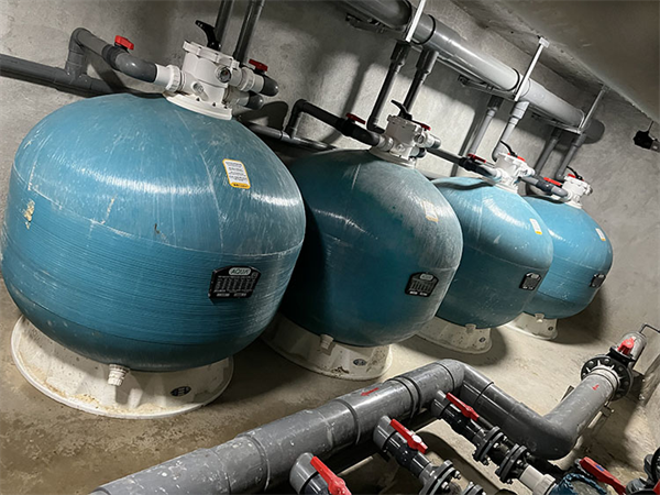 米乐M6网页版：AQUA爱克泳池设备为别墅泳池打造健康水质纵享品质生活(图4)