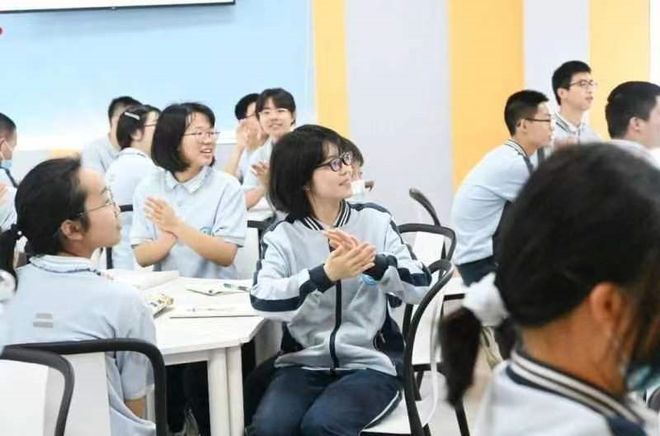 米乐M6平台：哈工大2个北航1个北理1武大1电子科大3中考643分西川中学学霸直奔新世纪光华！(图20)