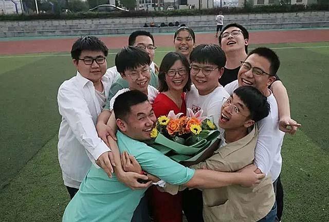 回顾轰动一时的中国全男4胞胎：18年前大难不死18年后金榜题名(图12)