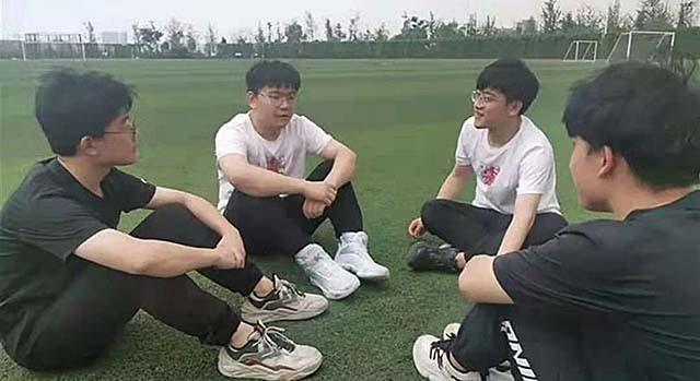 回顾轰动一时的中国全男4胞胎：18年前大难不死18年后金榜题名(图24)