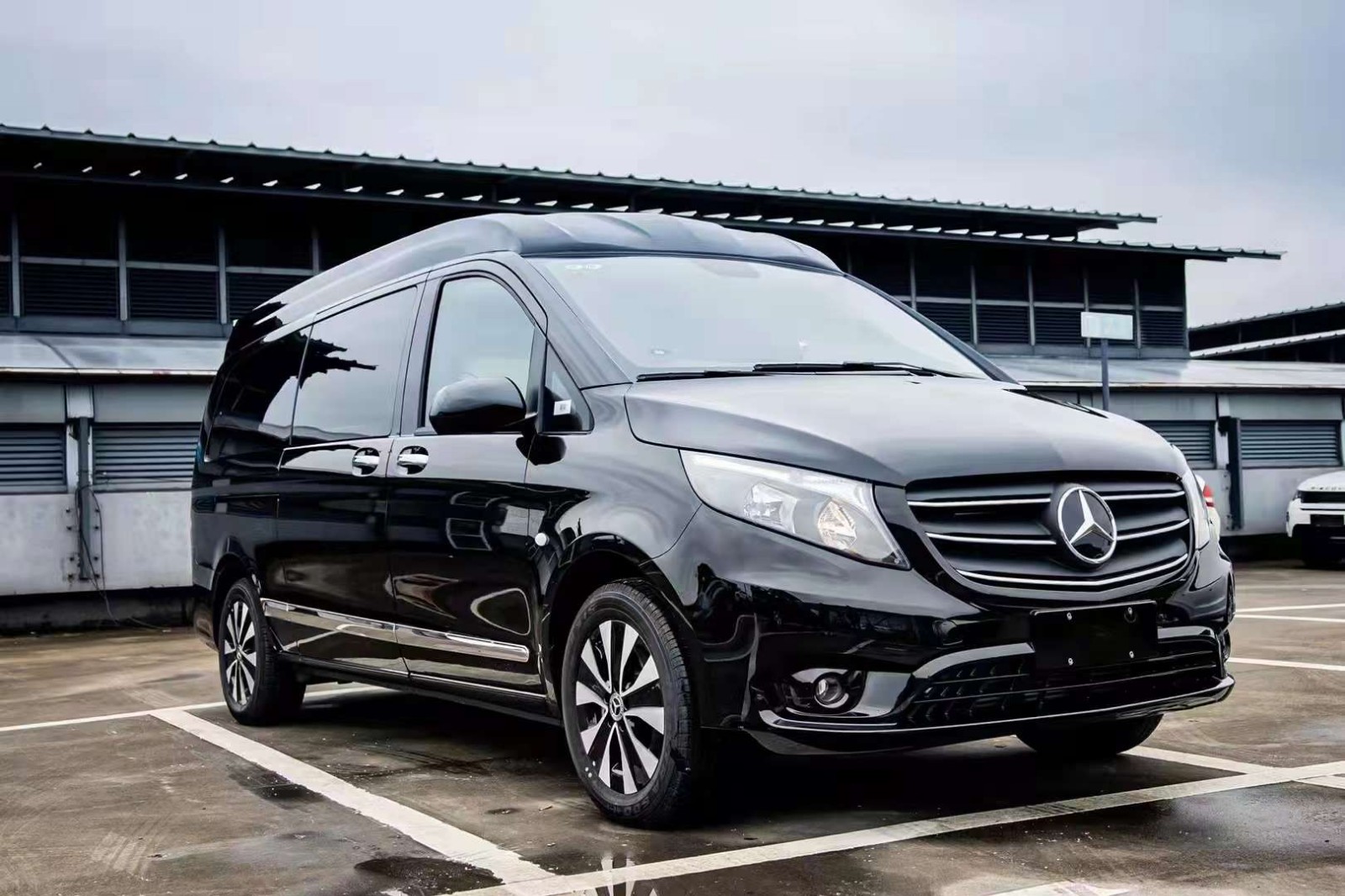 奔驰商务车2023款威霆全新上市详细配置(图1)