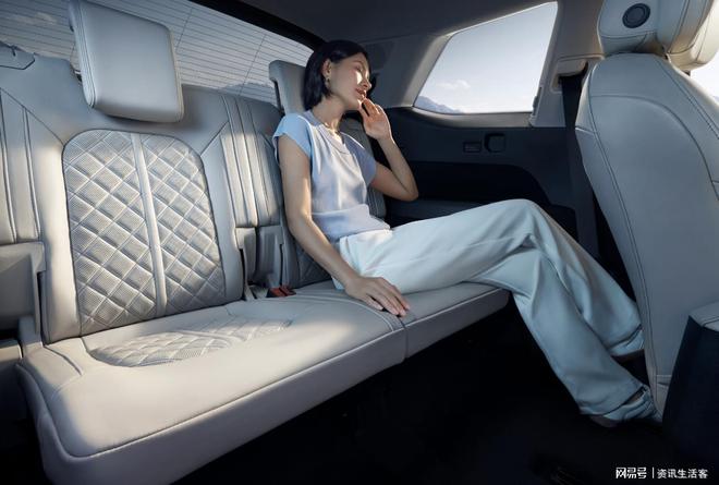 奥迪Q6深度解析：空间与舒适性如何定义豪华SUV(图3)