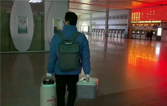 米乐M6平台：韩应坤一人一罐一脐血生命重托下的绿色通道(图3)