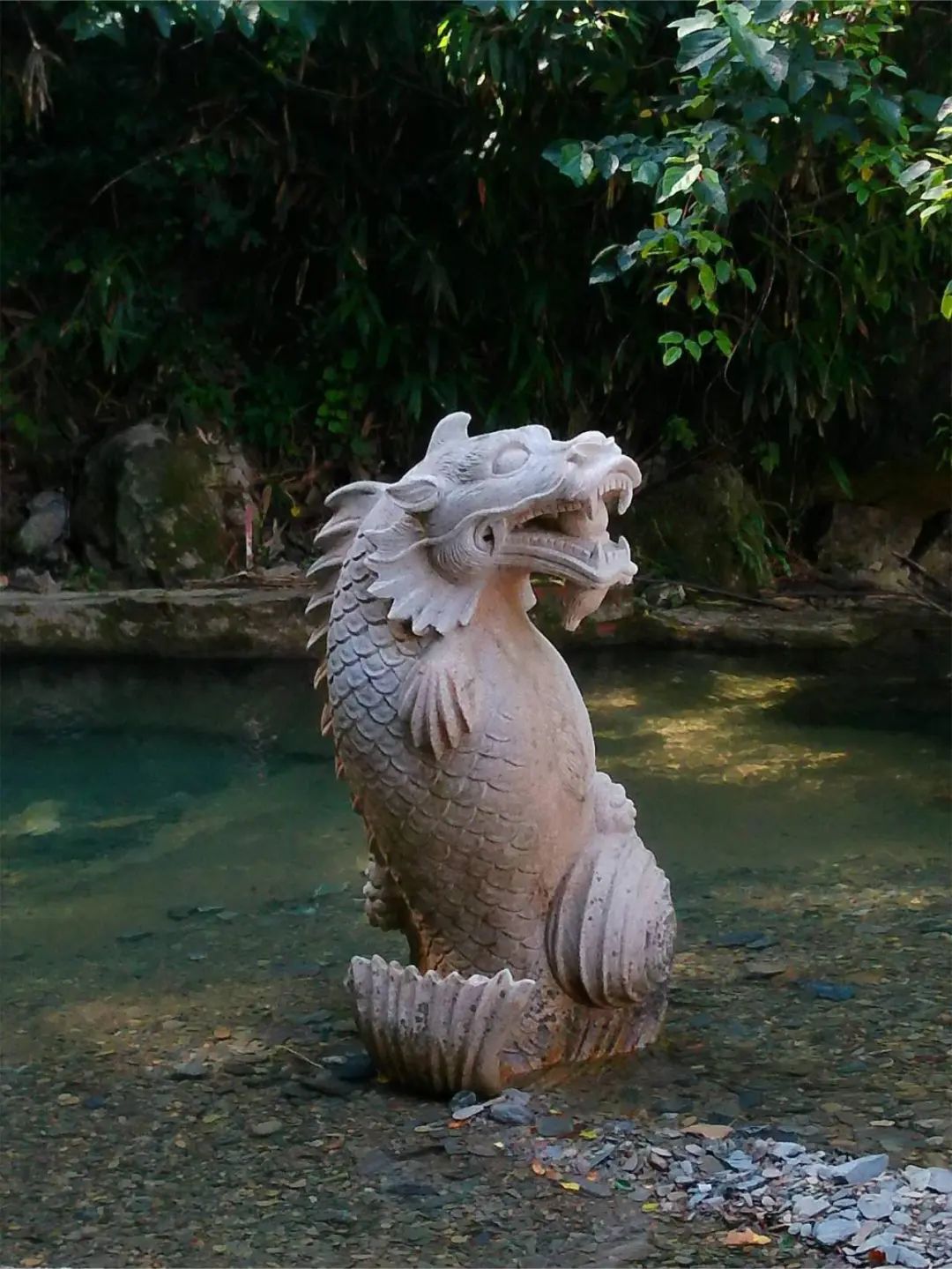 米乐M6网页版：这个夏天来江西的n个理由｜探秘溶洞避暑之旅解锁“天然空调”(图2)
