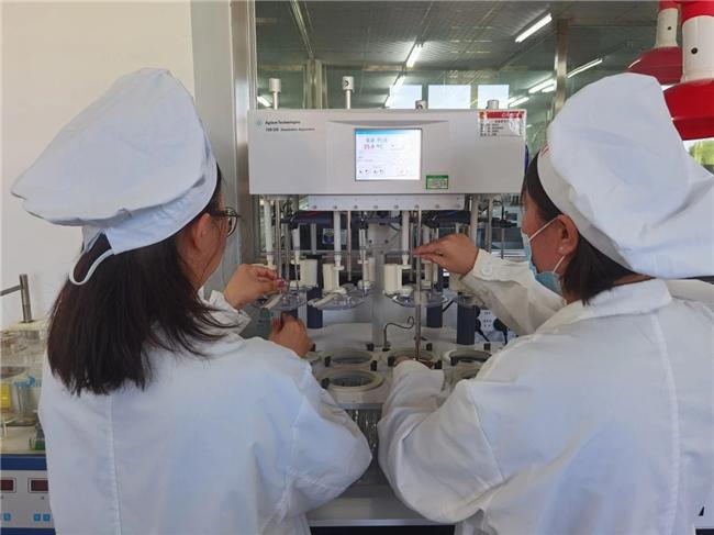哈药六厂保质保量扬帆向未来(图2)