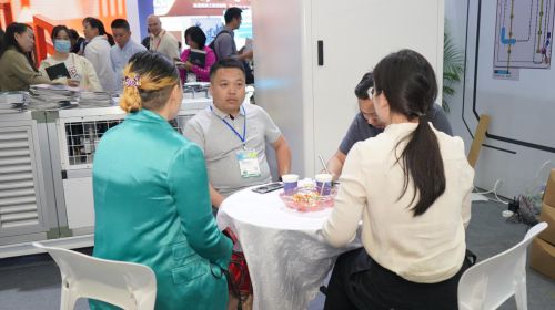 米乐M6网页版：诺信空调携重器喷涂专用组合式恒温恒湿空调亮相第17届国际涂装展(图3)