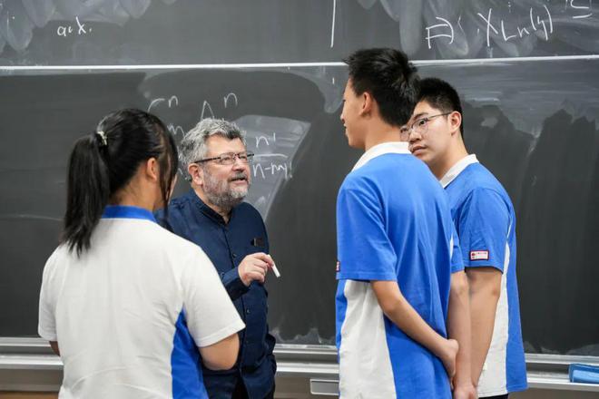 米乐M6：南科大附中的竞赛为什么这么牛？(图19)
