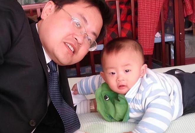 2012年4岁被父亲逼迫零下13度裸跑如今他的成就震惊全网(图3)