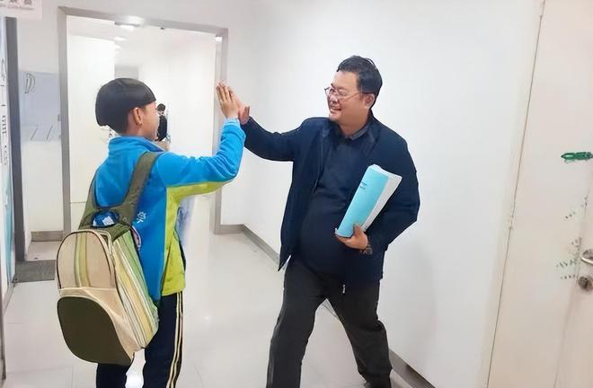 2012年4岁被父亲逼迫零下13度裸跑如今他的成就震惊全网(图17)