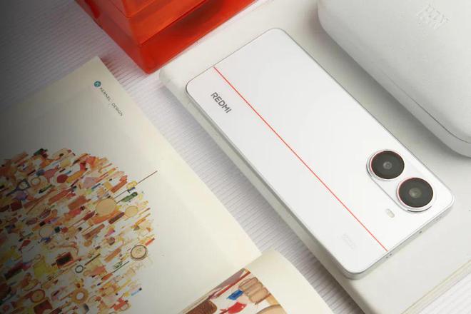 米乐M6网页版：给2025年的“性能小霸王”定标准——看REDMITurbo4吹响新年进攻号角(图4)