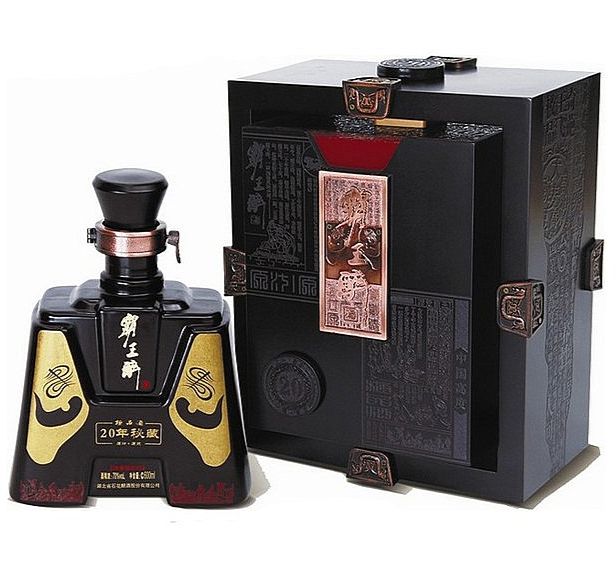 米乐M6：湖北人的春节选什么酒(图1)