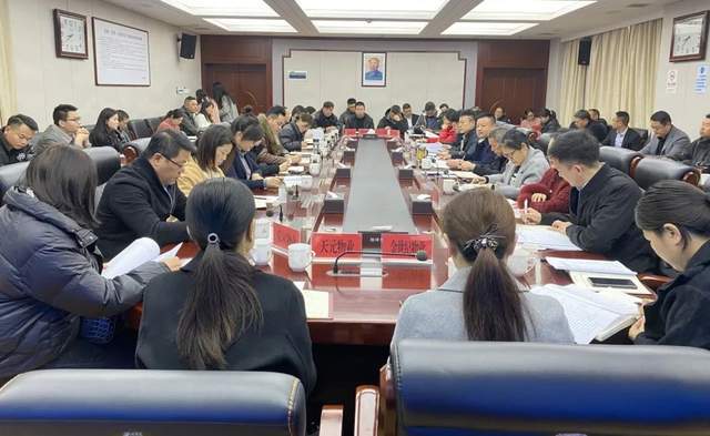 米乐M6平台：我爱湘潭我的家湘潭市住建局组织召开全市物业管理工作座谈会(图2)