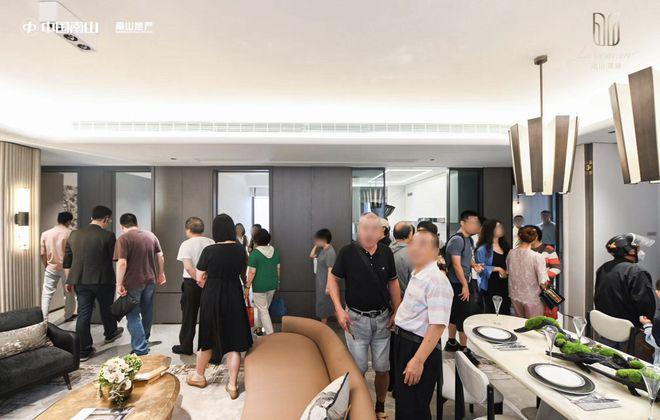 「南山璞缦」全球设计大师齐聚匠造嘉定首个恒温泳池会所大宅(图2)