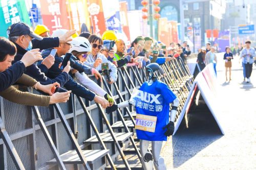 2025年甬马完美收官!从赛道到家庭奥克斯空调“跑”进千家万户(图4)