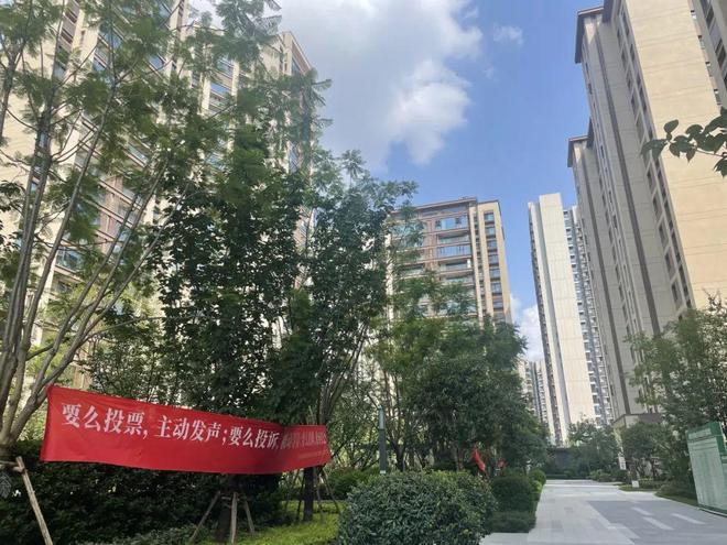 高温预警下这个绿建小区的科技系统维护公司撤场了……(图6)