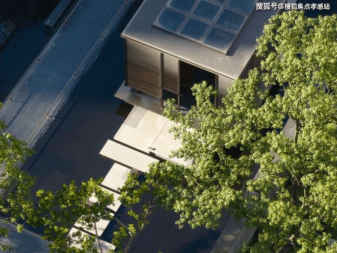 保利海上瑧悦售楼处发布丨每扇窗都在破晓吐出琥珀色潮汐梵音(图21)