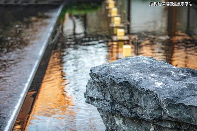 保利海上瑧悦售楼处发布丨每扇窗都在破晓吐出琥珀色潮汐梵音(图32)