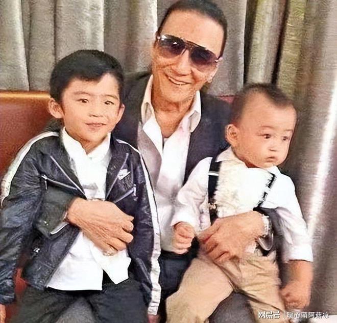 89岁谢贤:我这辈子最幸运的事情就是有谢霆锋这样孝顺的儿子(图12)