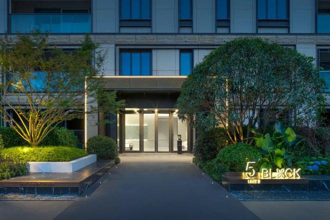 米乐M6平台：为业主打造一个“超级打卡地”！光谷又解锁新生活地图！(图13)