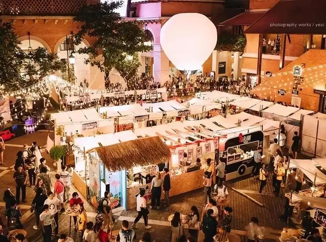 国庆第一批血亏的老板出现！坐地起价一天降价8次也没人住？(图19)