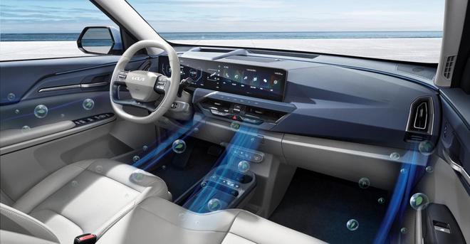 米乐M6平台：秋寒骤至2025款EV5机“智”化解出行难题(图3)