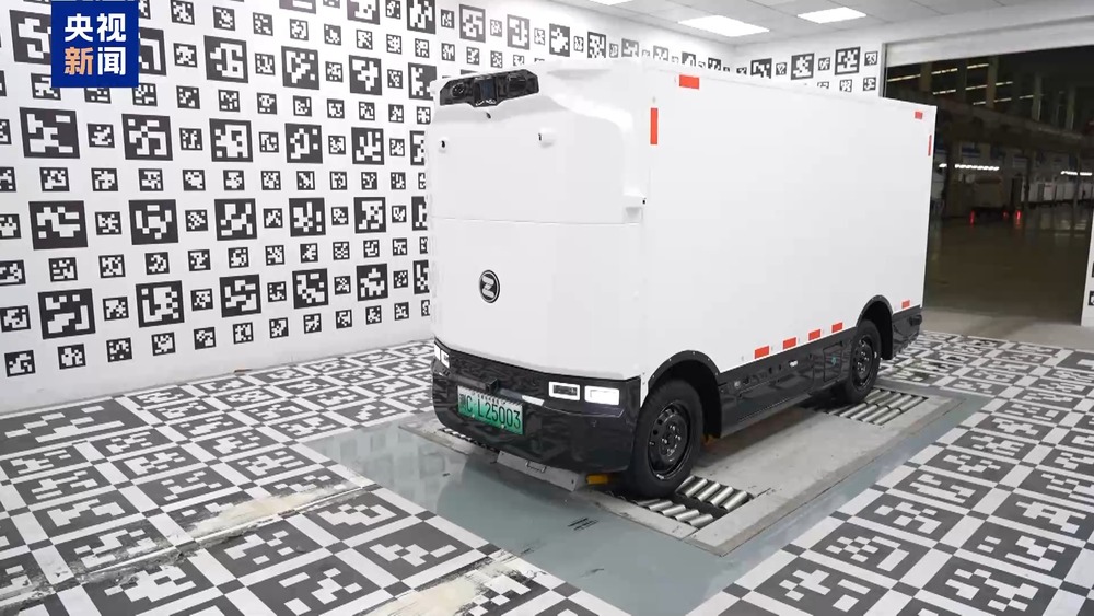 大闸蟹坐“头等舱”24小时飞抵千家餐桌(图10)