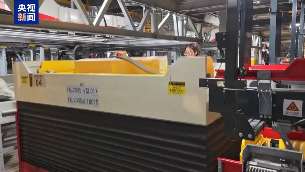 大闸蟹坐“头等舱”24小时飞抵千家餐桌(图18)