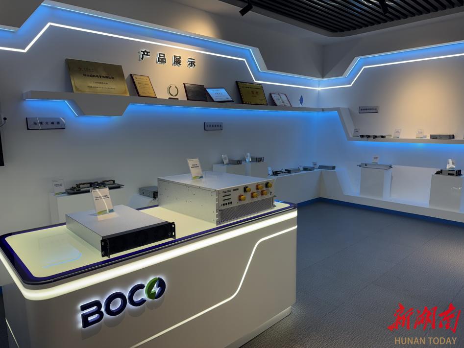 一颗“能量心脏”的隐秘竞赛衡阳高新区铂科电子备战“AI的尽头是能源”(图1)