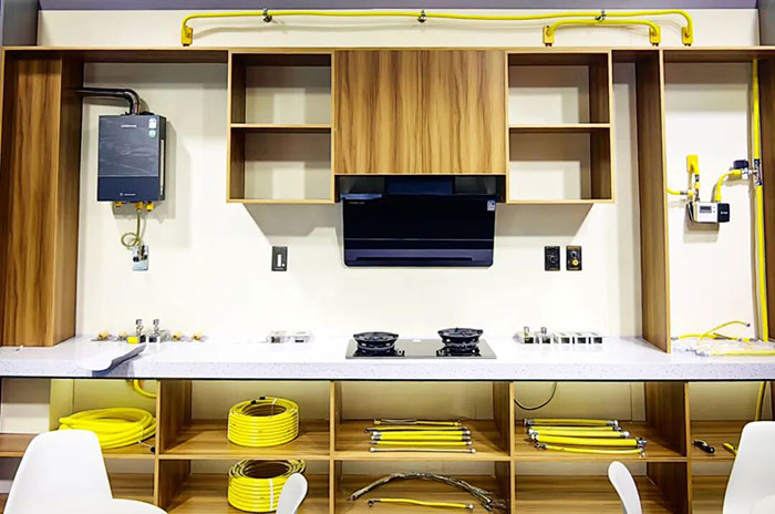 米乐M6网页版：中燃宝亮相2025中国国际燃气供热展：以安全+智能双引擎定义厨房新范式(图4)
