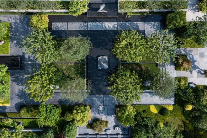 米乐M6平台:【年度聚焦】山川江樾售楼处金基山川江樾发布:品质生活新篇(图1)