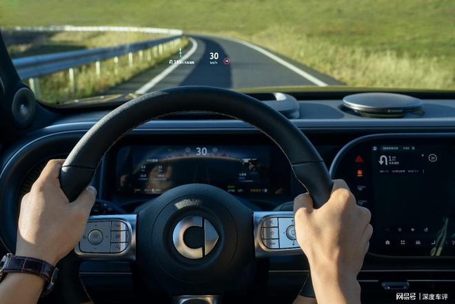 米乐M6：smart首款混动车1699万起售纯电续航252km(图4)