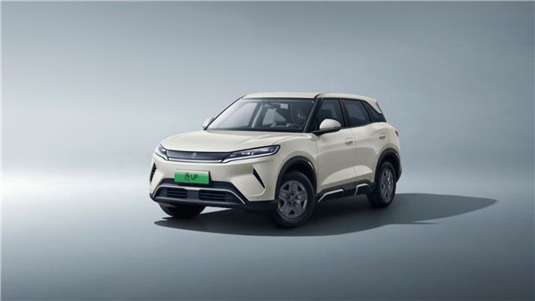 米乐M6平台:比亚迪元UP10月狂卖19813台连续6个月夺得小型SUV销冠(图1)