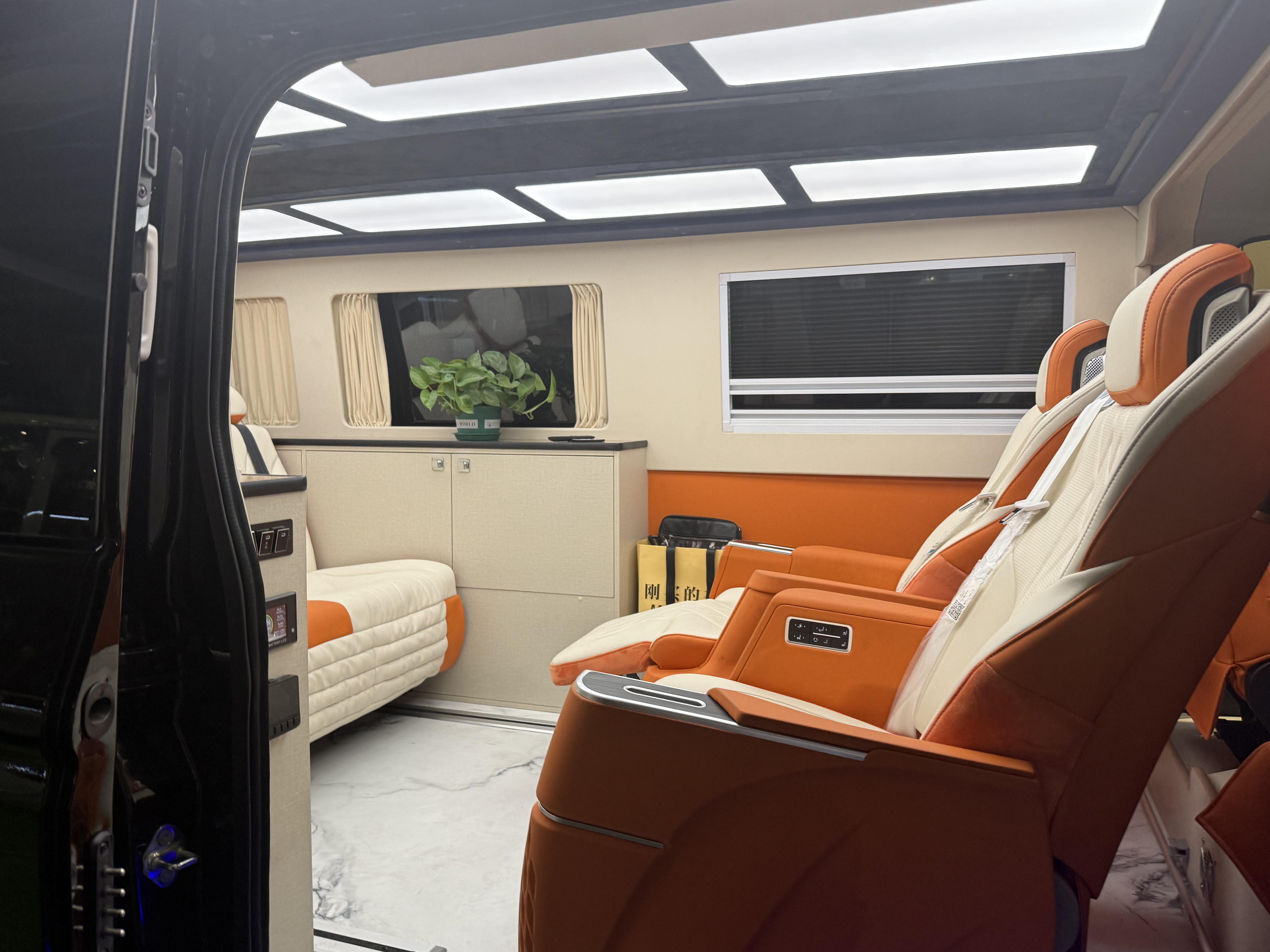 多品类强势出击!中国重汽轻型汽车首登上海国际房车展(图6)