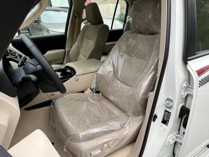 全新26款丰田兰德酷路泽3500从外到内翻天覆地变化(图4)