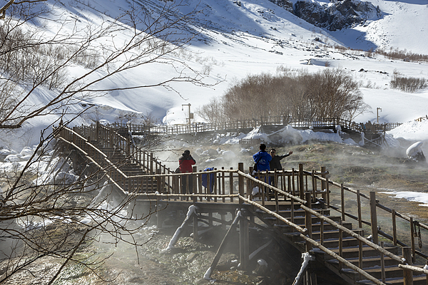 米乐M6:中国蓝观察丨“冰雪+温泉”“冰雪+国风”各地游“花式出新”(图2)
