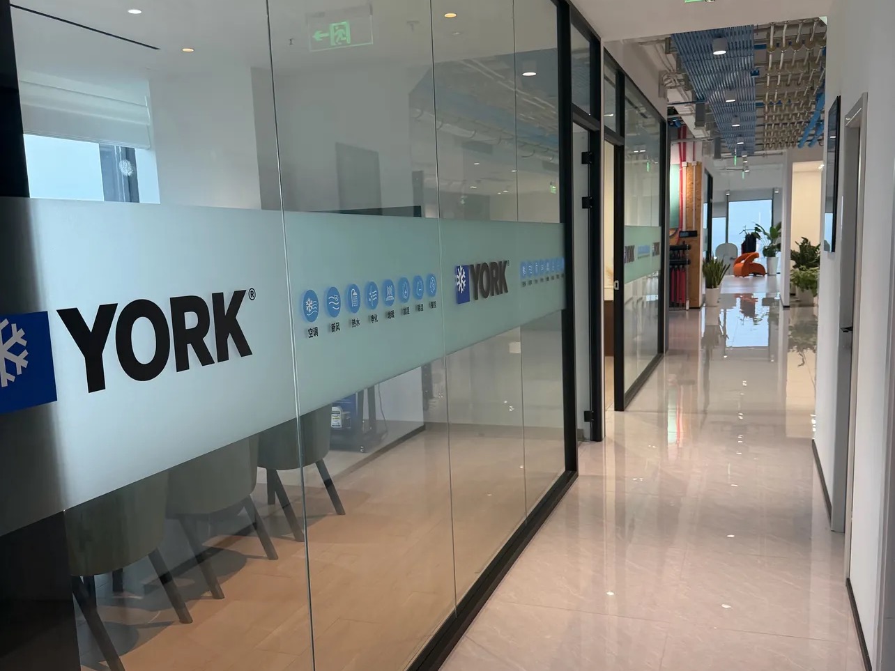 米乐M6网页版:上海约克中央空调服务商排行2025年客观参考(图2)