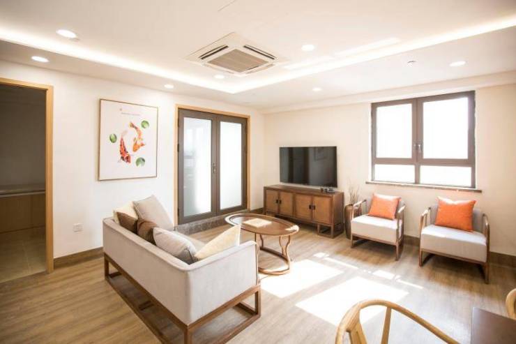 2025最新造口术后需中医调理？太保家园上海东滩国际颐养中心、上海嘉道耆乐园城银路店中医科强(图5)