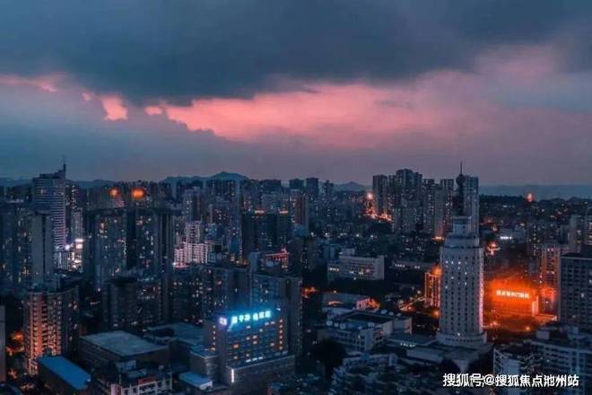 ₯‍楼市热点@建发望江云启售楼处发布：‍重庆邀请您鉴赏！(图10)