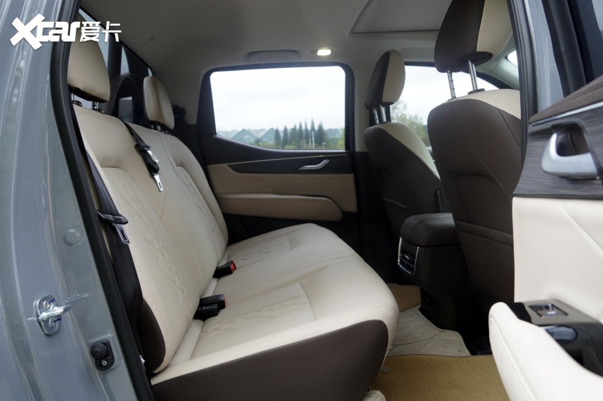 乘用化皮卡啥都能干？试驾郑州日产锐骐7(图7)