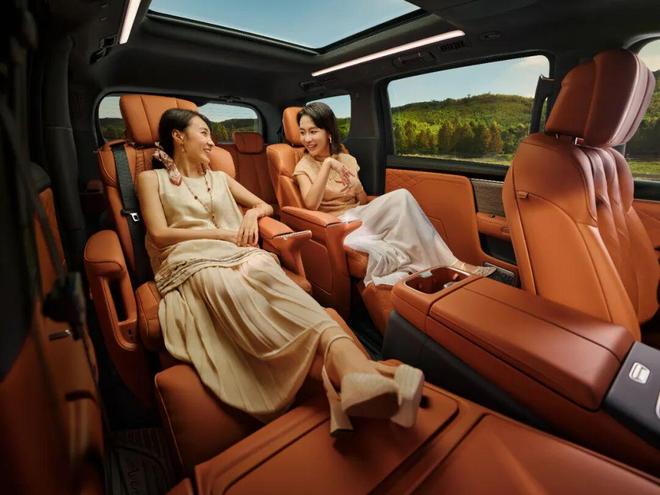 米乐M6平台:别克至境世家上市4399万起焕新MPV豪华(图8)