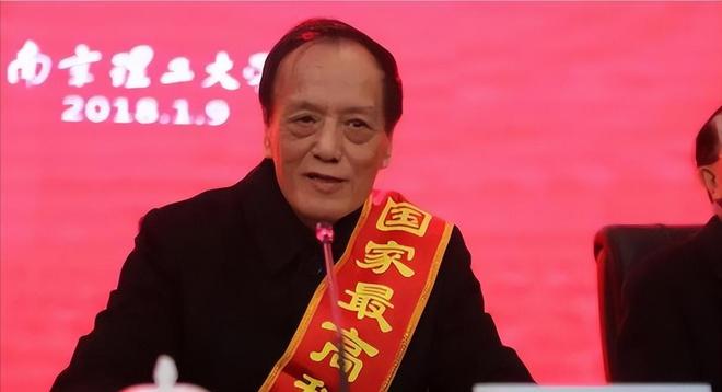 米乐M6：中国曝光关键武器！美俄都没攻克的世界难题被中国80岁老头拿下(图13)