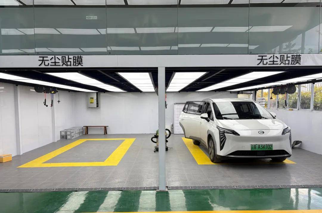 米乐M6平台：重庆汽车贴膜避坑指南！五家本地靠谱门店实测选对不花冤枉钱(图1)