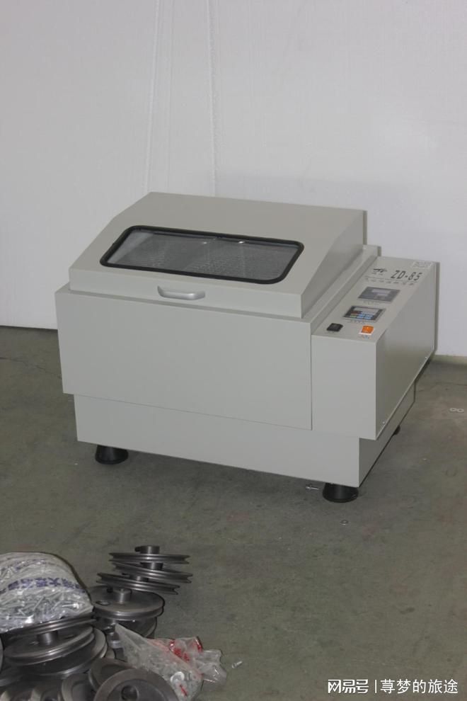 恒温恒湿摇床品牌怎么选？一篇讲清水浴、气浴与光照型的区别(图1)