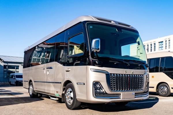 2026款红旗国悦12座高级版秒杀价红旗国悦免费送货上门(图1)