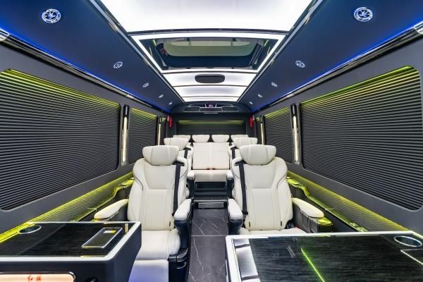 2026款红旗国悦12座高级版秒杀价红旗国悦免费送货上门(图4)