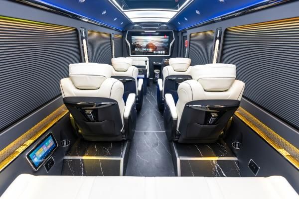 2026款红旗国悦12座高级版秒杀价红旗国悦免费送货上门(图5)