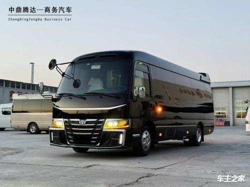 丰田考斯特17座多少钱考斯特17座豪华版配置(图1)